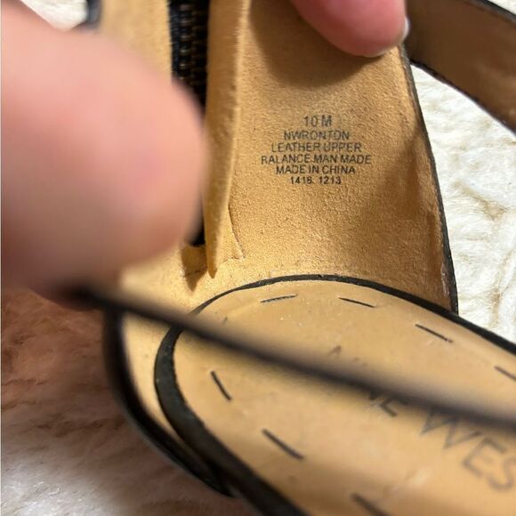 Nine West Zip Wedge Heels in Black size 10 - Picture 6 of 8